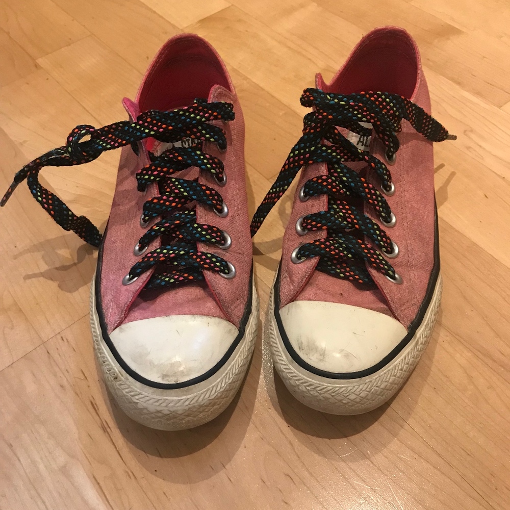 Pink Converse 🌈💕